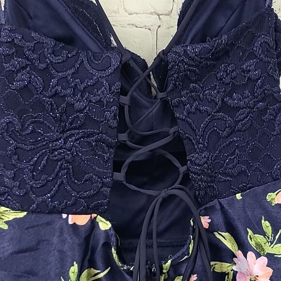 Macy's NWT Woman's Navy Floral Lace Up Formal Corset Prom Dress Homecoming Party - Picture 9 of 14